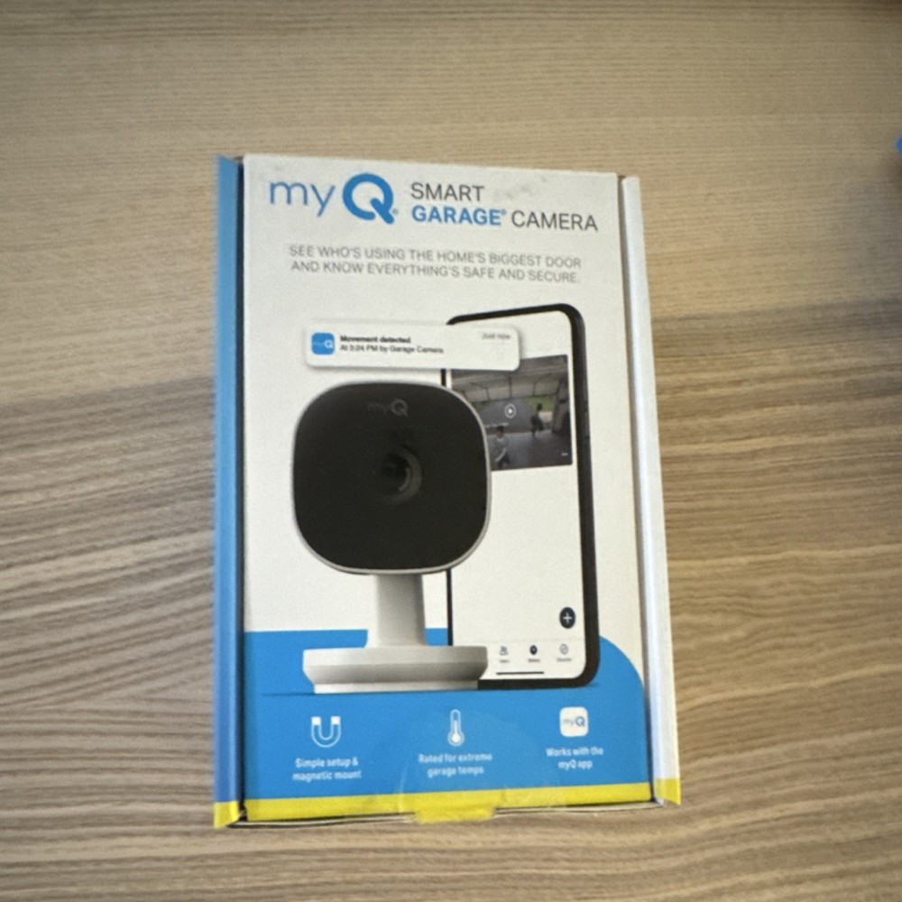 myQ Smart Garage Camera 1080p Night Vision Motion Detection Wi-Fi USB