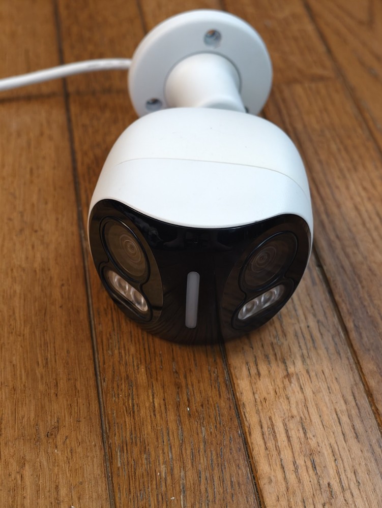 Lorex 4K 8MP IP Wired Dual Lens Outdoor Security Camera Smart Lighting E871AB