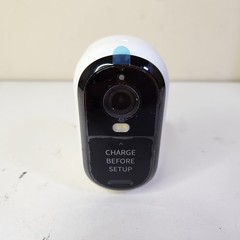 NEW Open Box Arlo 2K Security Camera VMC3050, w/Solar Panel VMA6600 w/ Screws