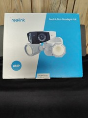 REOLINK DUO FLOODLIGHT CAM 8MP 4K POE 180° View W/SANDISK EXTREME PRO 256GB SD
