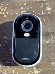 Arlo Essential Outdoor 2nd Gen Add-On 2K Wireless Security Camera White W Battry
