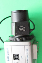 SAMSUNG DIGITAL COLOR CCTV SECURITY CAMERA SCC-130B W/LENS GVI (NOT TESTED)
