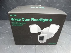 Wyze Wired Outdoor Wi-Fi 2800 Lm 2K Floodlight v2 Home Security Camera WYZECFL2