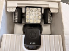 Wyze Cam Floodlight Pro BLACK 3000 Lumen LEDs 180° Wide View 2K HD Outdoor Wired