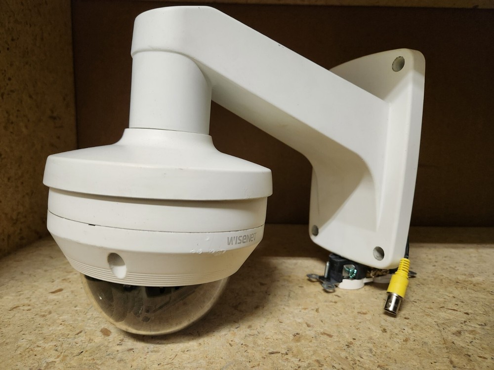 Samsung SCV-6085R 2MP IR HD Security Varifocal Dome Camera + WALL MOUNT BNC AHD
