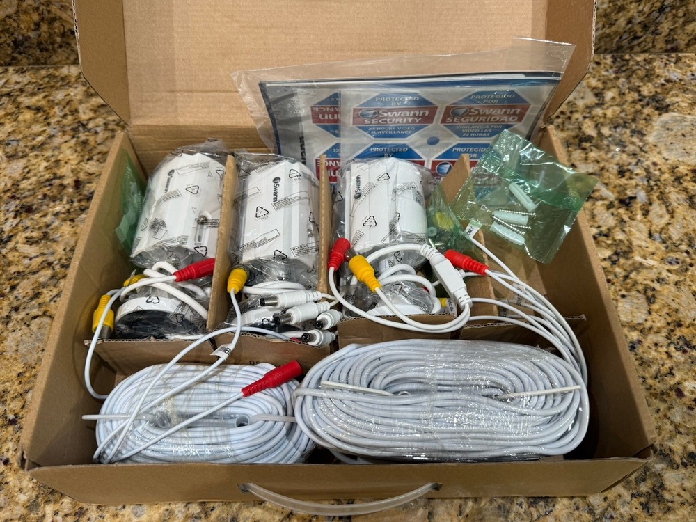 Lot 3 Swann PRO-642 SWPRO-642CAM Security Camera -In/Outdoor Brand New
