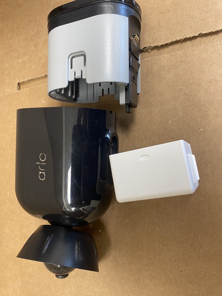 Arlo Pro 4 Spotlight Wireless Camera Single VMC4041P Black – NO MOUNTING PLATE