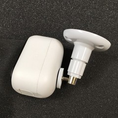 Arlo Essential (2nd Generation) VMC3050 2K Outdoor Camera (w/mountings)