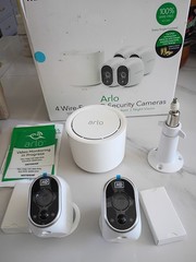Arlo NETGEAR Wireless Security Cameras Lot Of 2 Model VMS3430