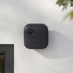 Blink 4th Generation 5 Camera Security System with Sync Module 2 and Yard Sign