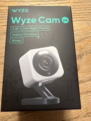 WYZE CAM V4 2.5K COLOR NIGHT VISION INDOOR/OUTDOOR WIRED SECURITY CAMERA NEW