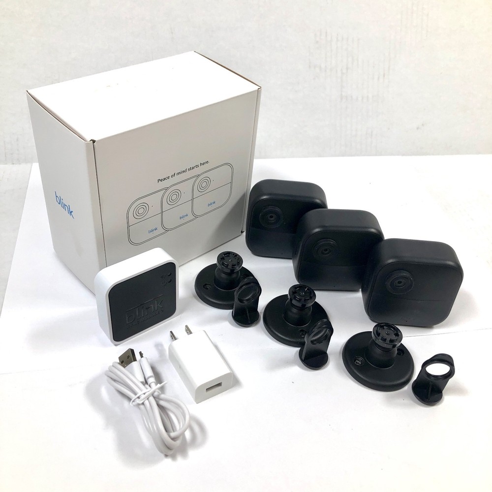 Blink Outdoor 4 1080p Wi-Fi Outdoor 3-Camera Security System – Black
