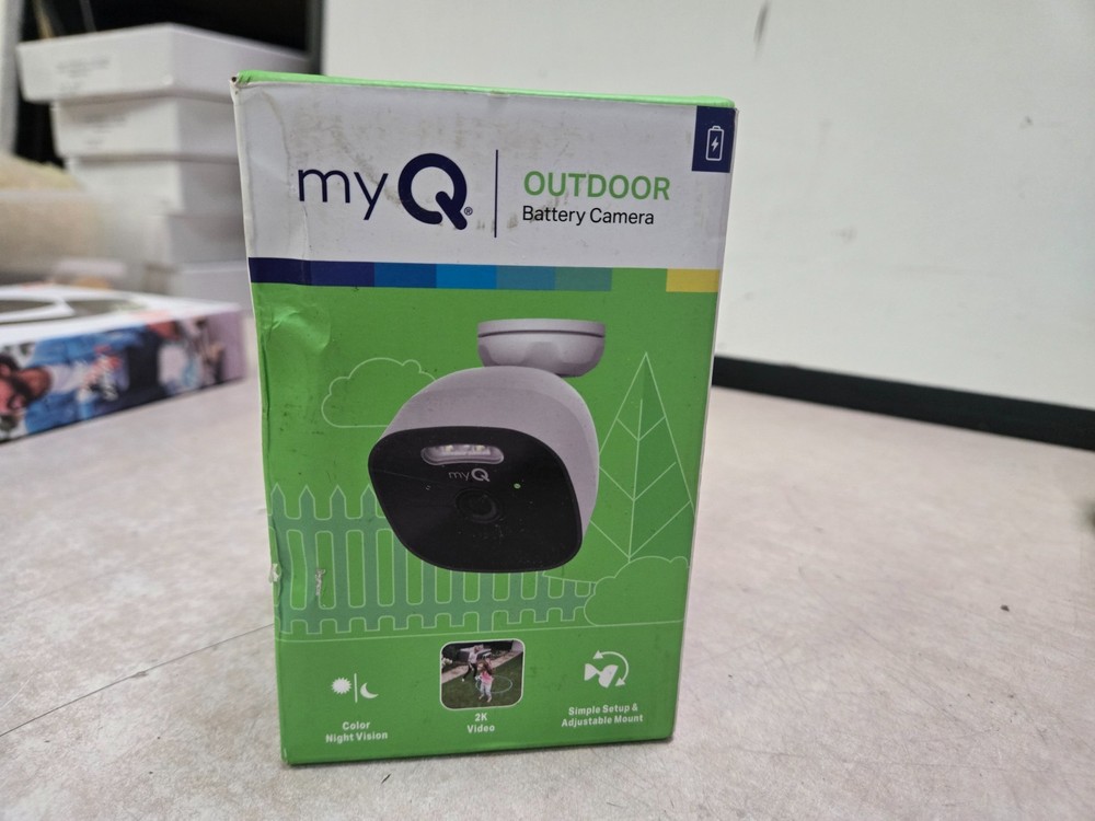 MyQ Wireless Outdoor 2K All-In-One Battery Camera | 141-4326-000 | MYQ-C39VXXW