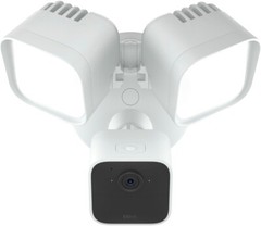 Blink Outdoor 4 3 Camera Security System LED 2600 Lumens Floodlight and Doorbell